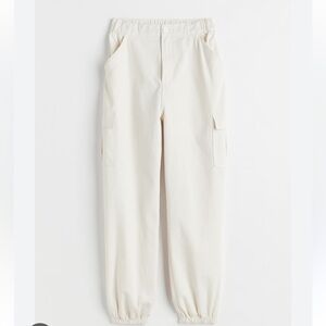 White cargo pants, excellent condition!